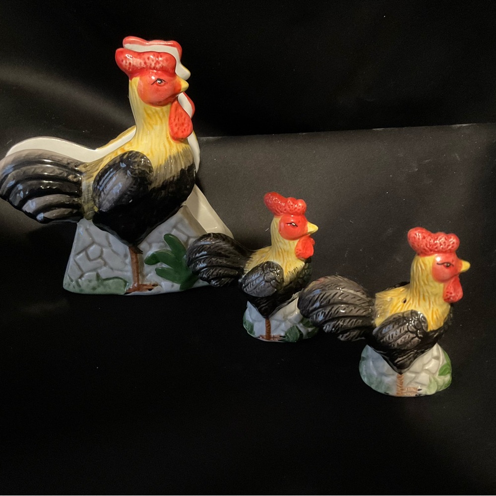 Colorful Rooster Salt Pepper & Napkin Holder Figurine Set - Picture 8 of 9